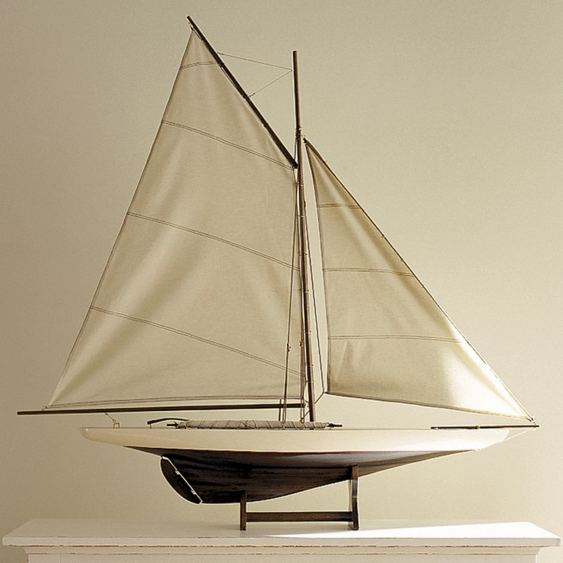 America's Cup Pond Yacht