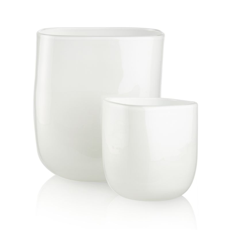 Blanche Vases