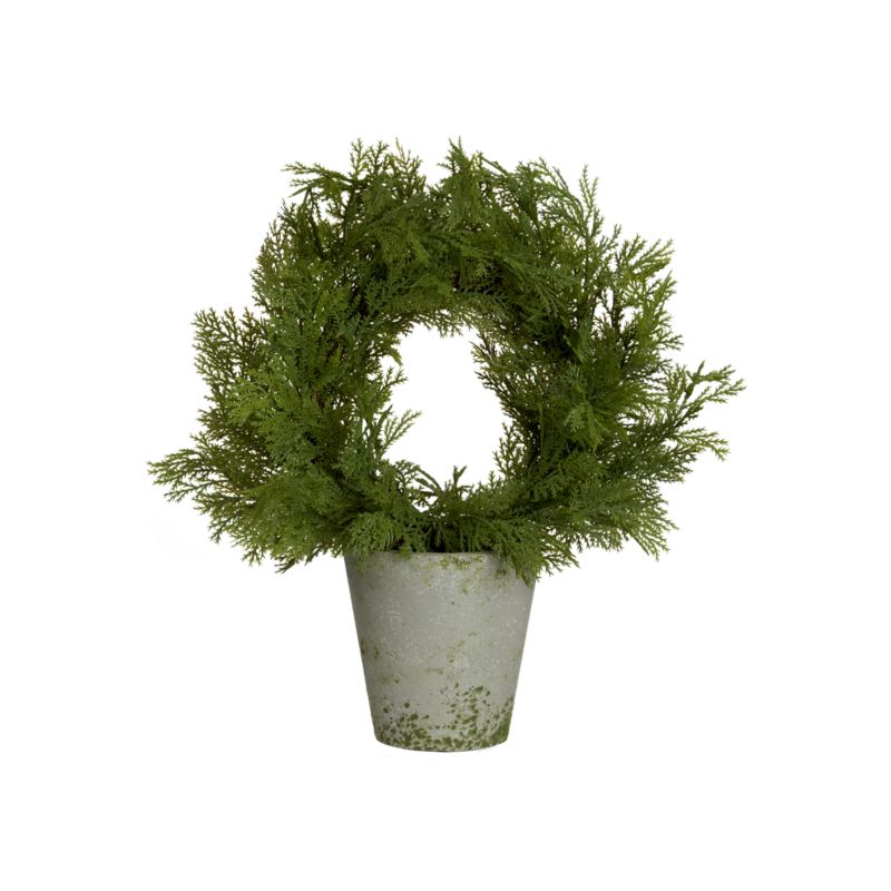 CedarWreathTopiaryF11