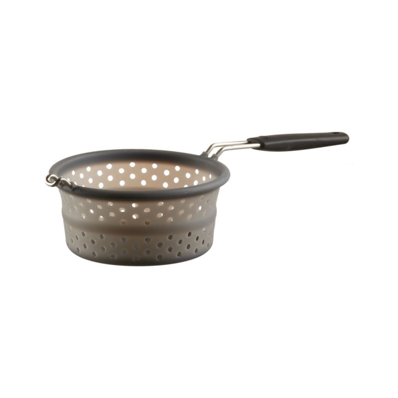 OXO (r) Collapsible Steamer-Colander