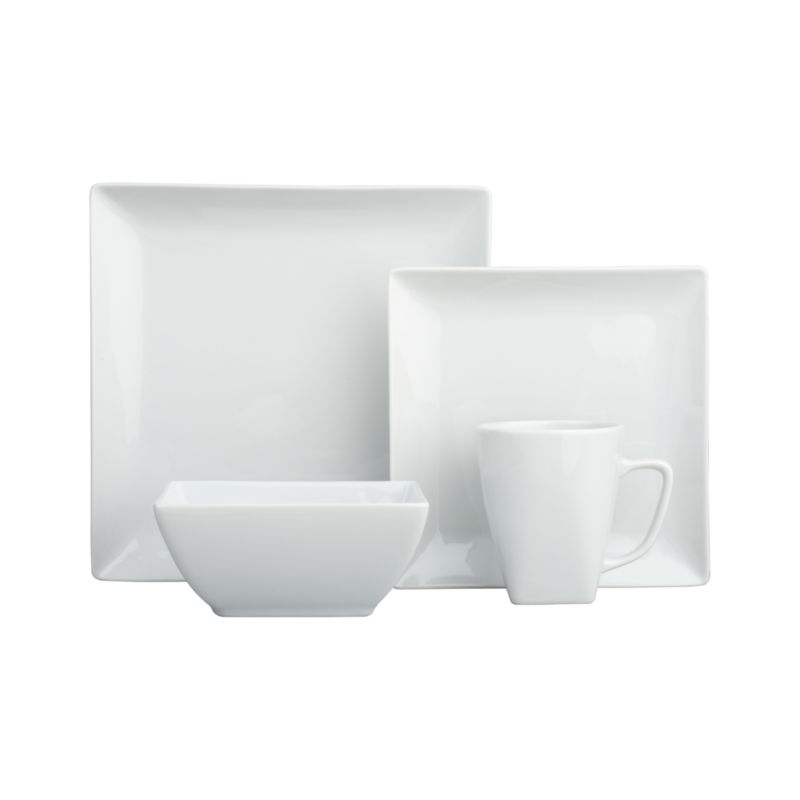 Court Dinnerware