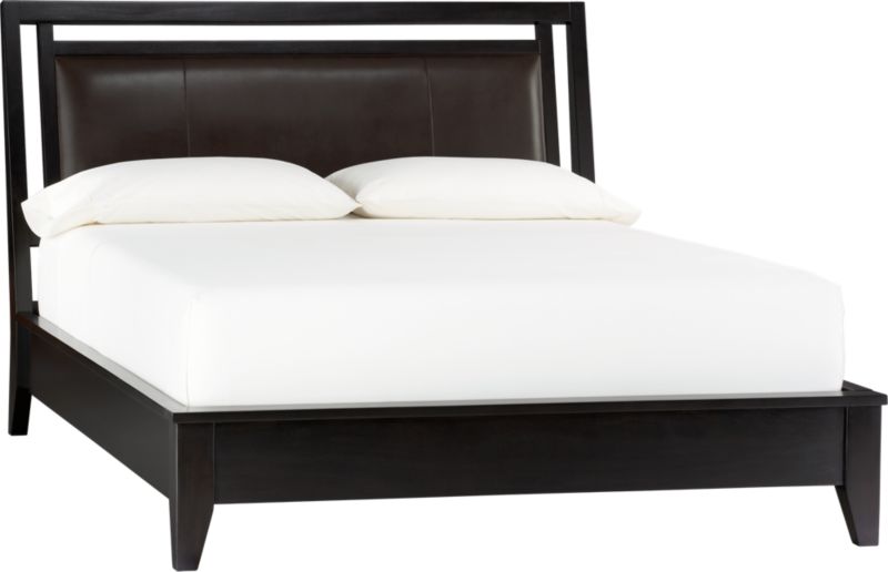 Queen Bed.