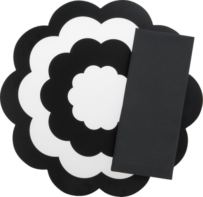 Fleur Black Placemat and Cotton Black Napkin