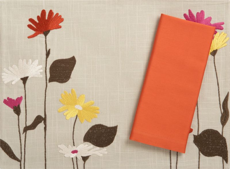 Gwyneth Placemat and Cotton Tiger Lily Napkin