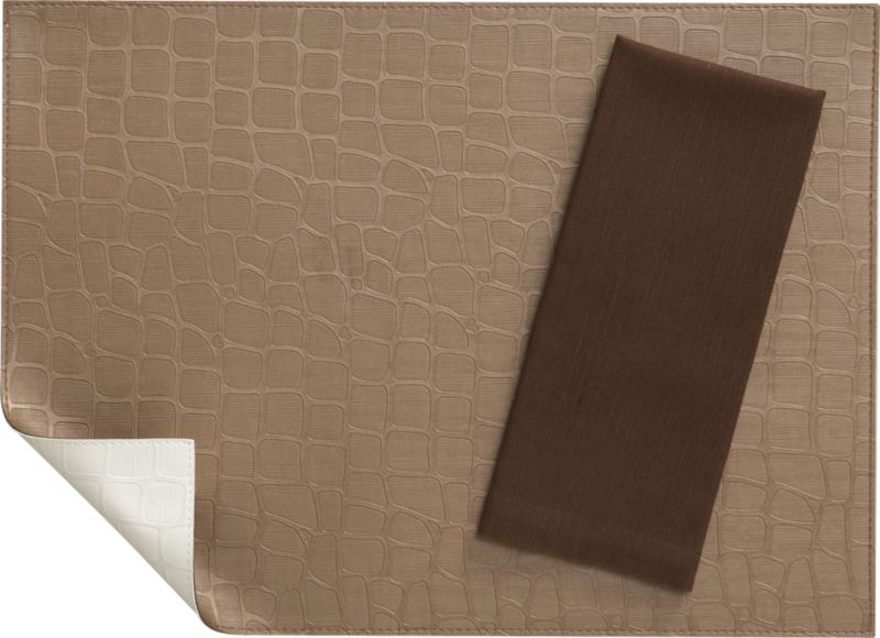 Kono Bronze-Ivory Placemat and Lustre Brown Napkin