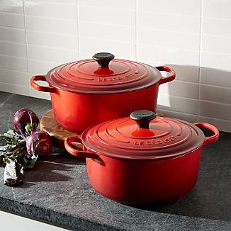Le Creuset ® Signature Round Cerise Red French Ovens with Lid
