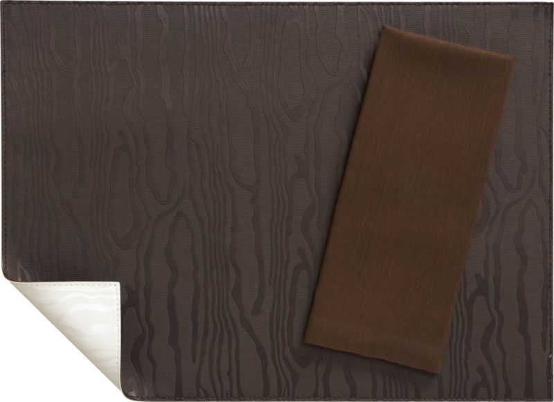 Madeira Brown-Ivory Placemat and Lustre Brown Napkin