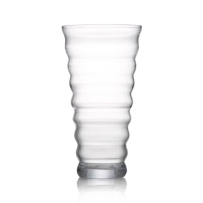 Martina Vase