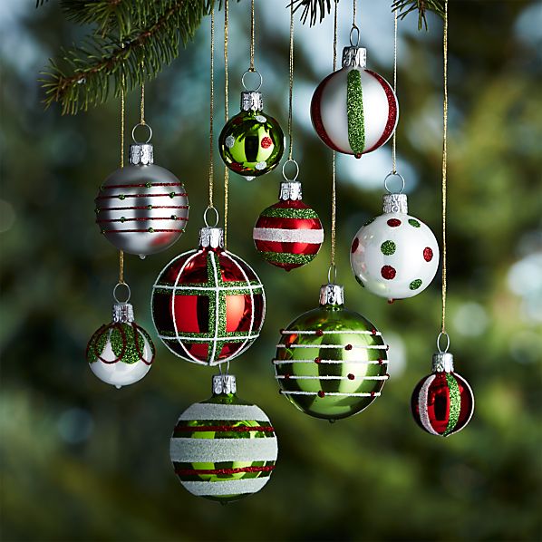 set of 10 red and green ornaments in red green ornaments set of 10 red and green ornaments in red green ornaments