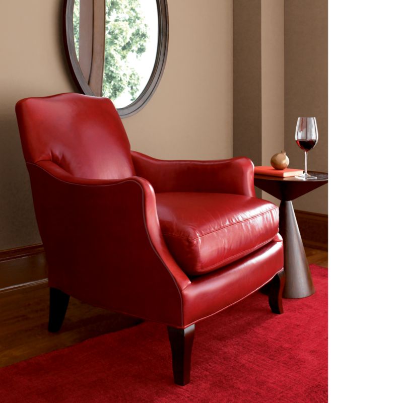 Odeon Leather Chair / Ully Side Table