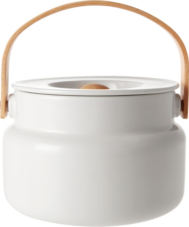 White Serving Pot. 34 oz.; 5.5"dia.x6.5"H