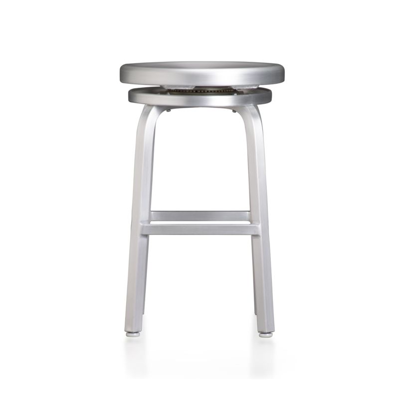 SpinBarstool24Inch