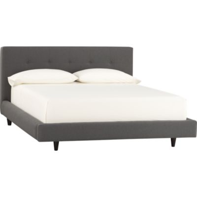   Frames Queen on Tate Queen Bed  1 399 00