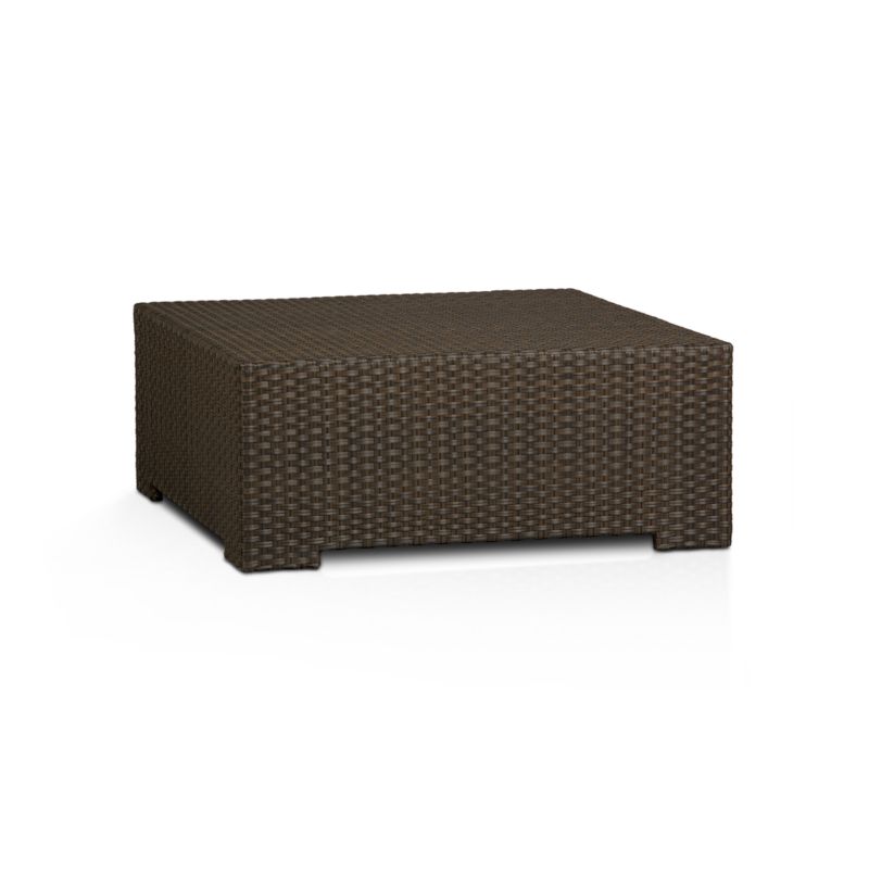 VenturaCoffeeTable3QS9