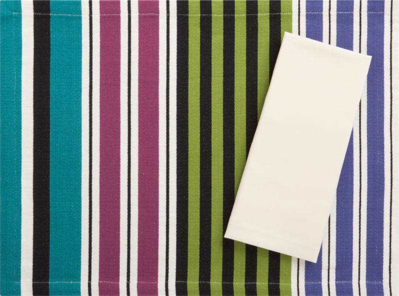 Vierra Placemat and Cotton Cream Napkin