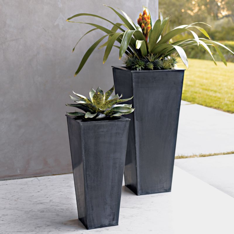 gold resin urn planters