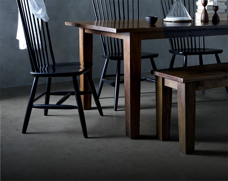 Furniture Store Crate and Barrel