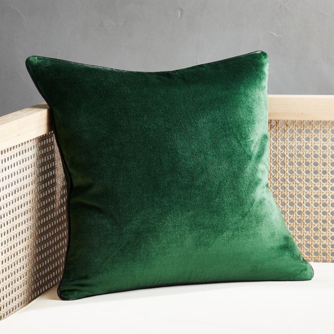 Emerald green clearance velvet throw pillows