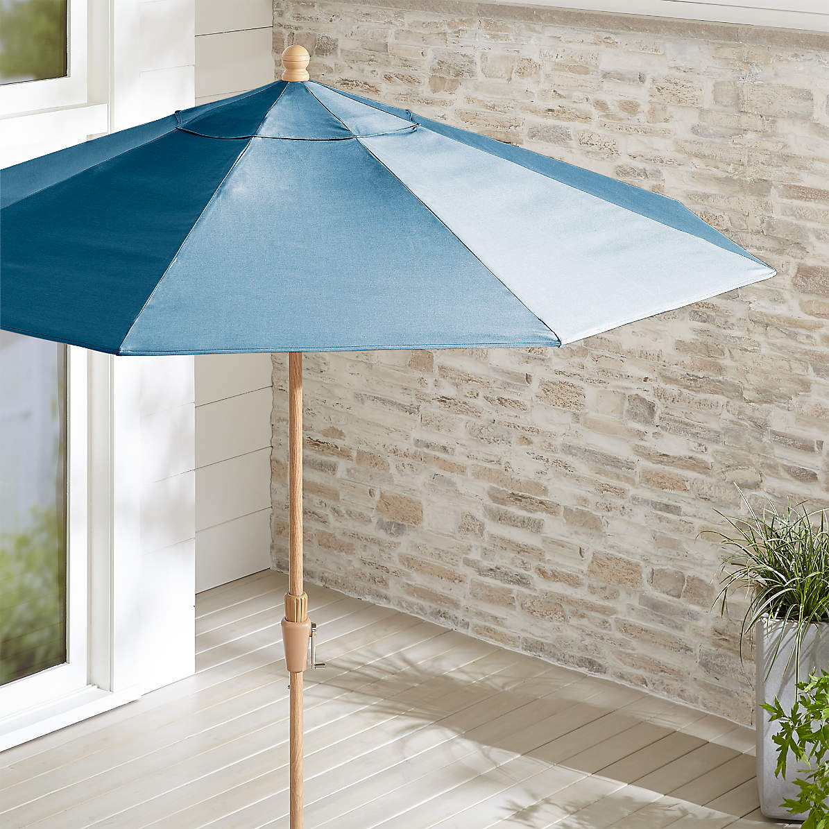 9 Round Sunbrella Sapphire Patio Umbrella With Tilt Faux Wood Frame Reviews Crate And Barrel