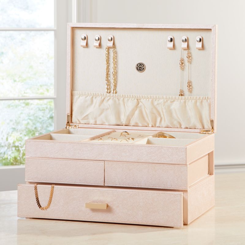 pink jewelry box