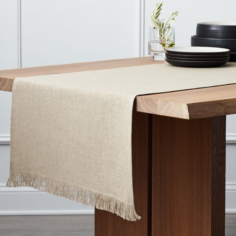 beige table runner