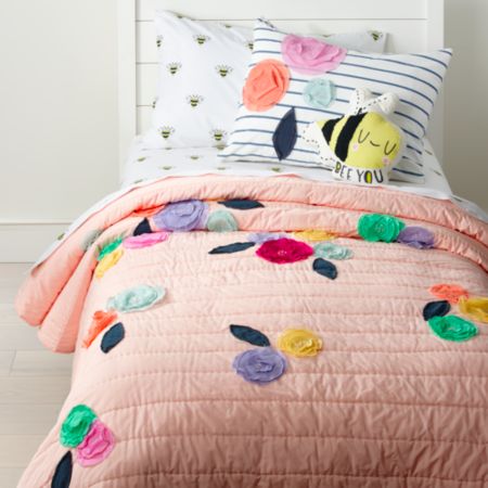 Bee S Knees Floral Applique Twin Quilt Reviews Crate And Barrel