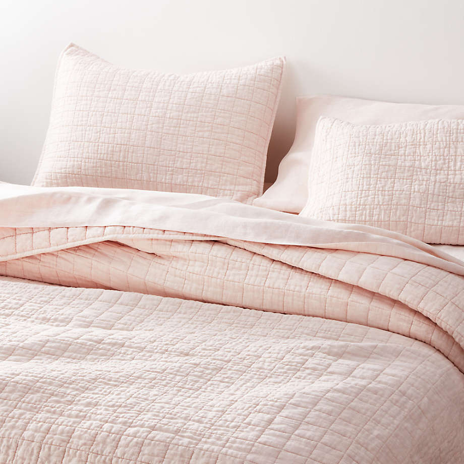 Blush Belgian Flax Linen Quilt King + Reviews Crate and Barrel