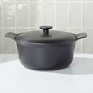 berghoff ron cast iron 4.4 qt.covered stockpo