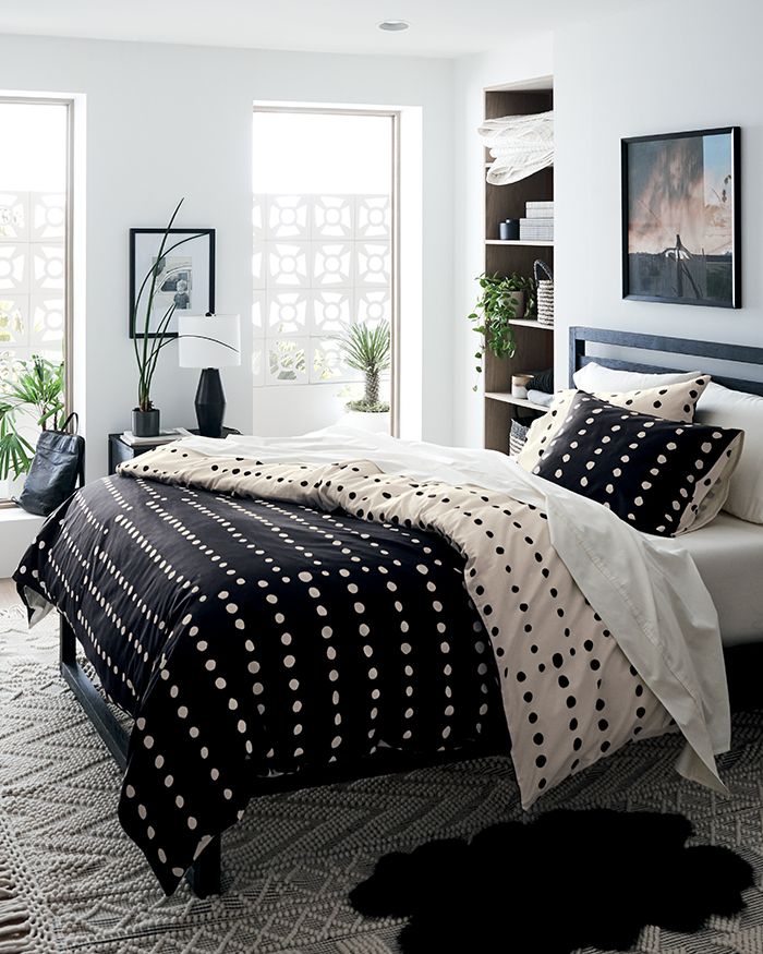 How To Style Your Bed Bedding Ideas Crate And Barrel