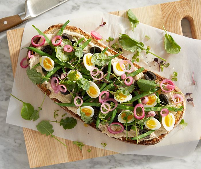 Tuna Niçoise Tartine