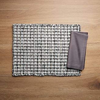 Canton Wool Placemat and Fete Pewter Grey Cloth Napkin