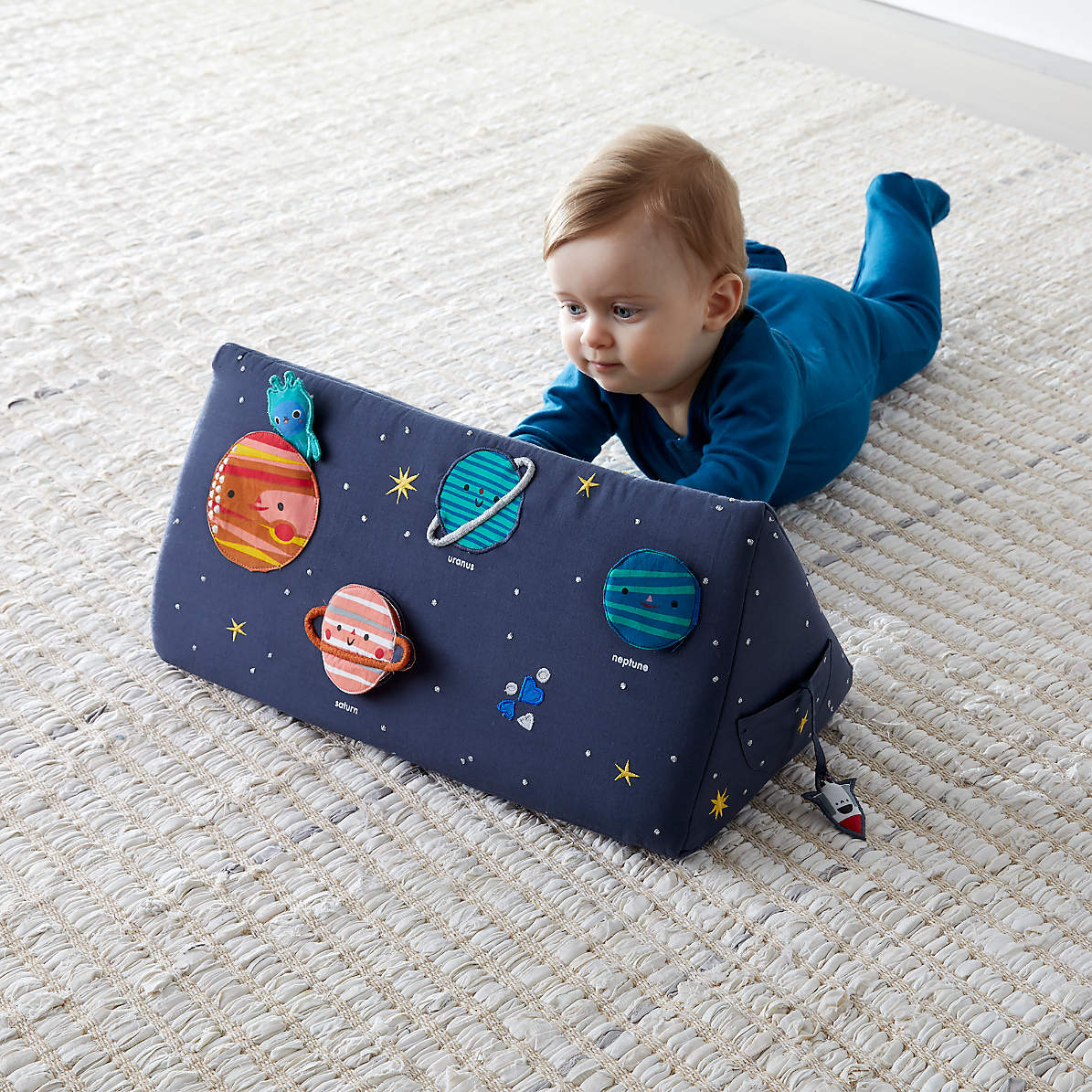crate and barrel activity chair