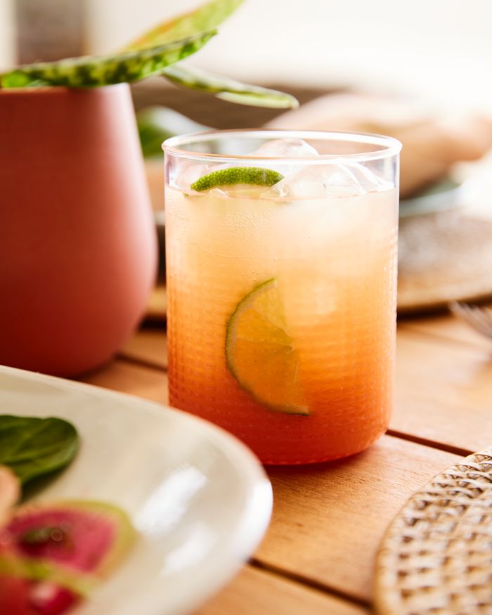 Mocktail Ideas: 4 Sober-Curious Hosting Tips