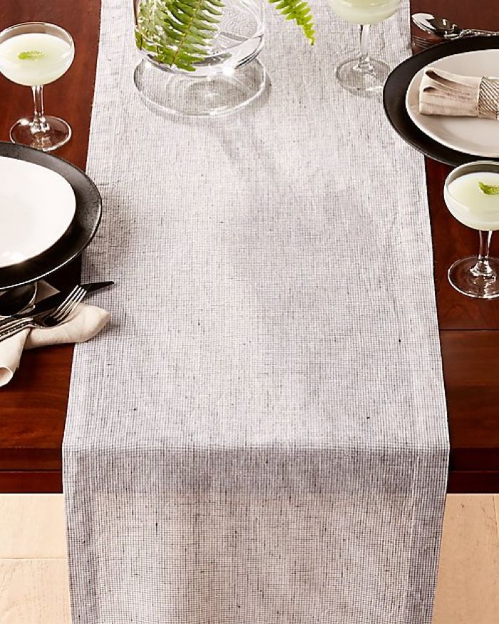 Table runner deals and napkins