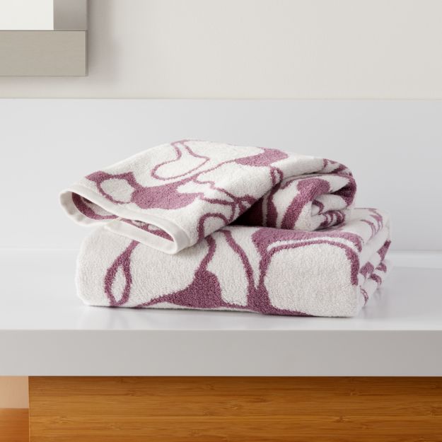 Gemma Organic Floral Bath Towels - Image 2 of 7