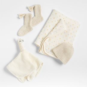 Image of Giraffe 4-Piece Organic Baby Swaddle Gift Set