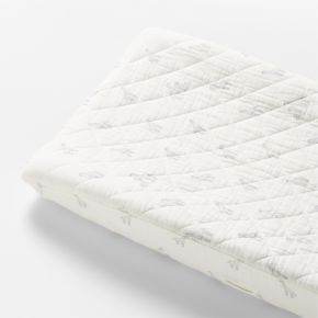 Image of Supersoft Giraffe Organic Cotton Baby Changing Pad Cover