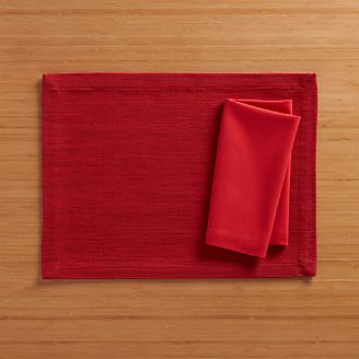 Grasscloth Ruby Placemat and Fete Cherry Cloth Napkin
