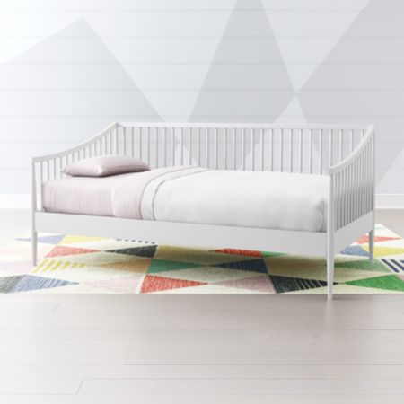 Hampshire Spindle White Daybed