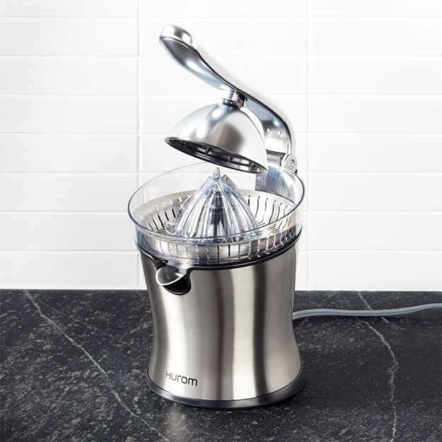 Hurom Citrus Juicer + Reviews Crate and Barrel