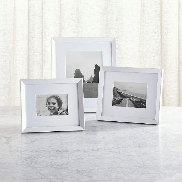 Icon 5x7 White Picture Frame + Reviews Crate and Barrel Canada