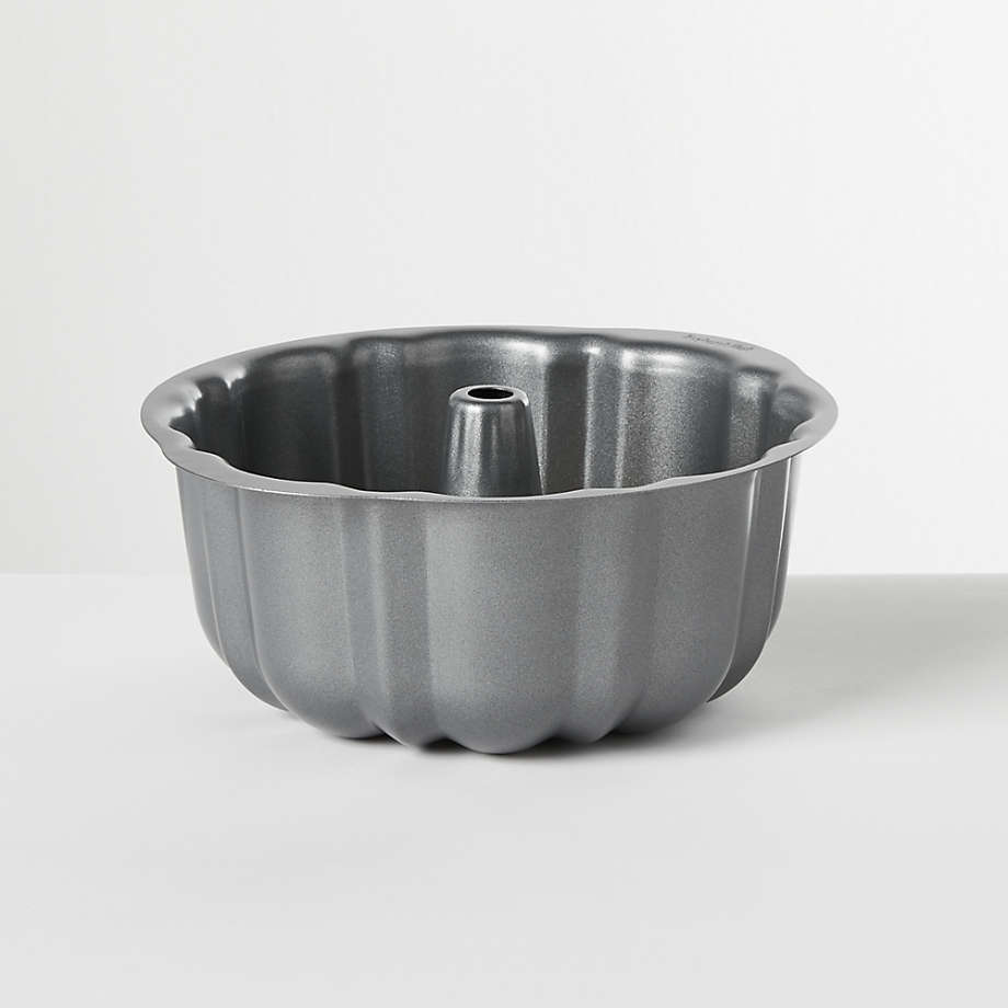 fluted cake pan