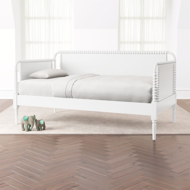 girls white daybed
