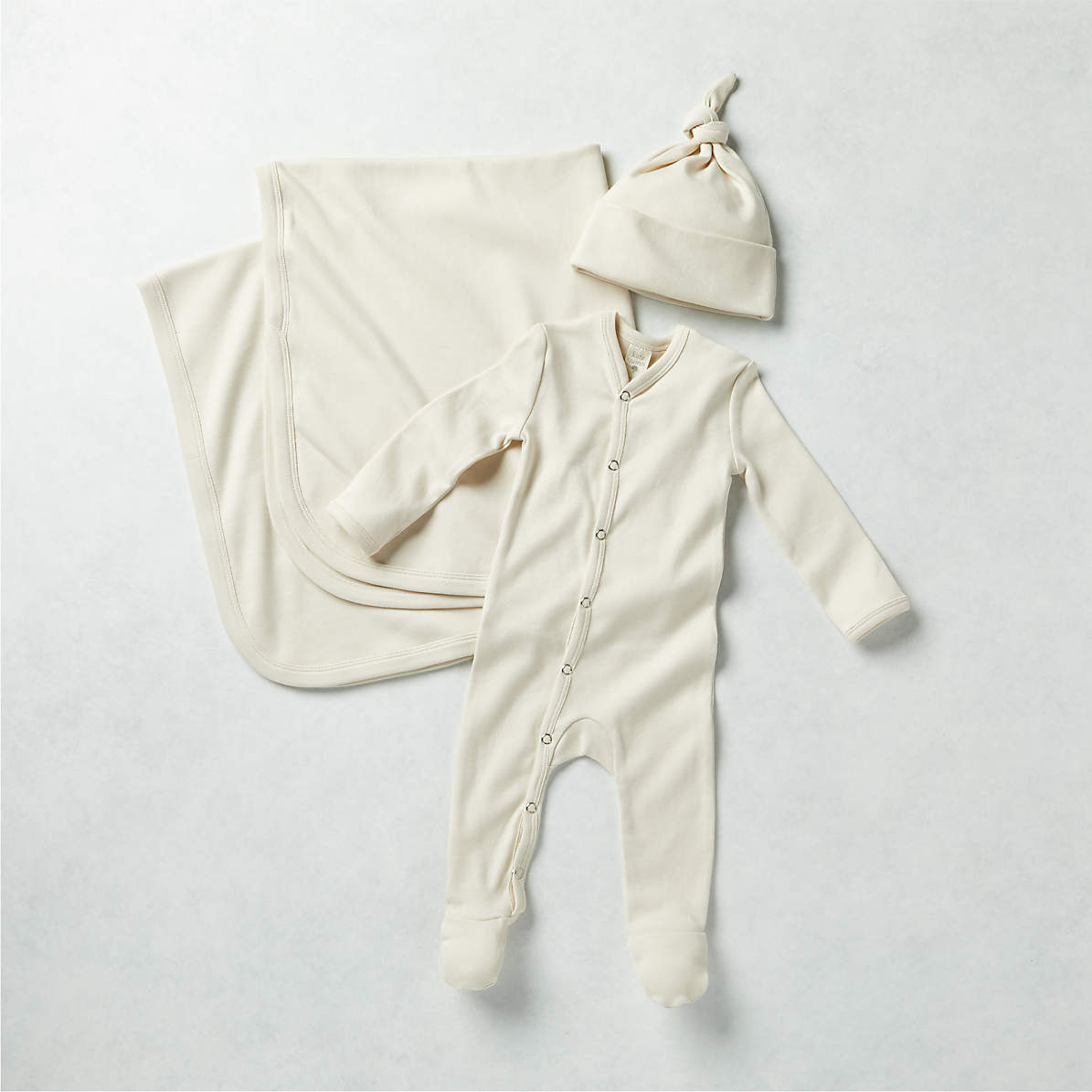 kate quinn baby clothing