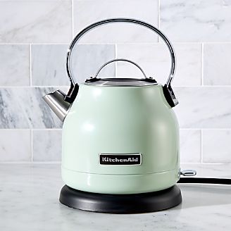 KitchenAid ® Pistachio Electric Kettle