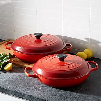 Le Creuset ® Signature Cerise Red Everyday Pans