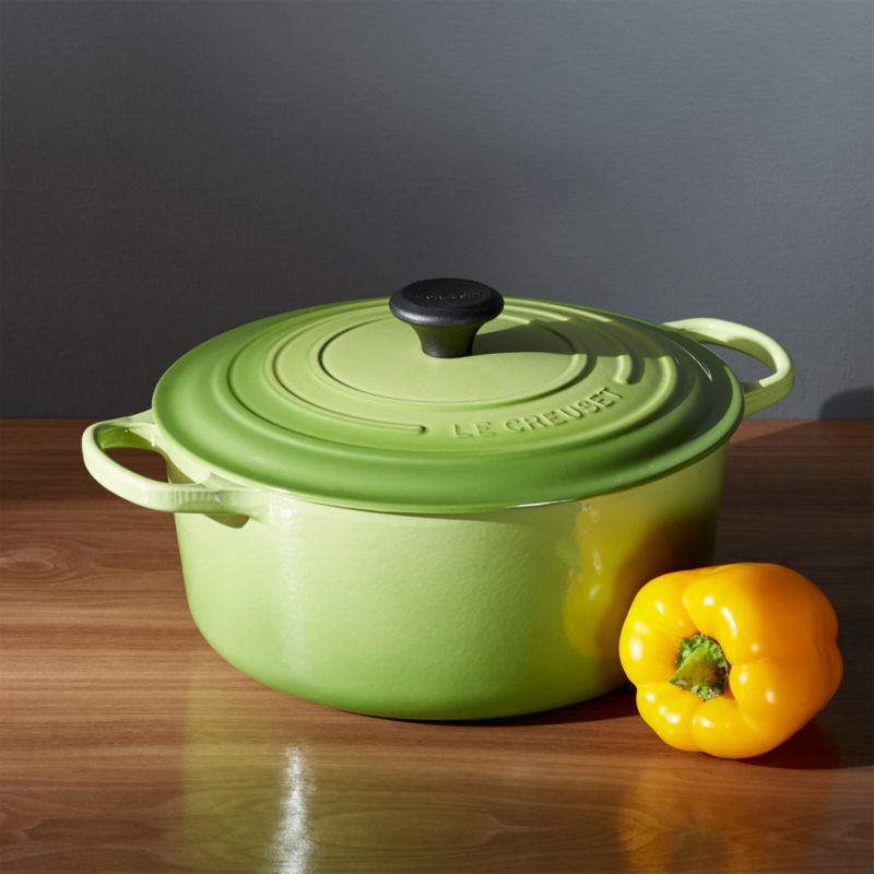 Le Creuset ® Signature 7.25-qt. Round Palm French Oven with Lid