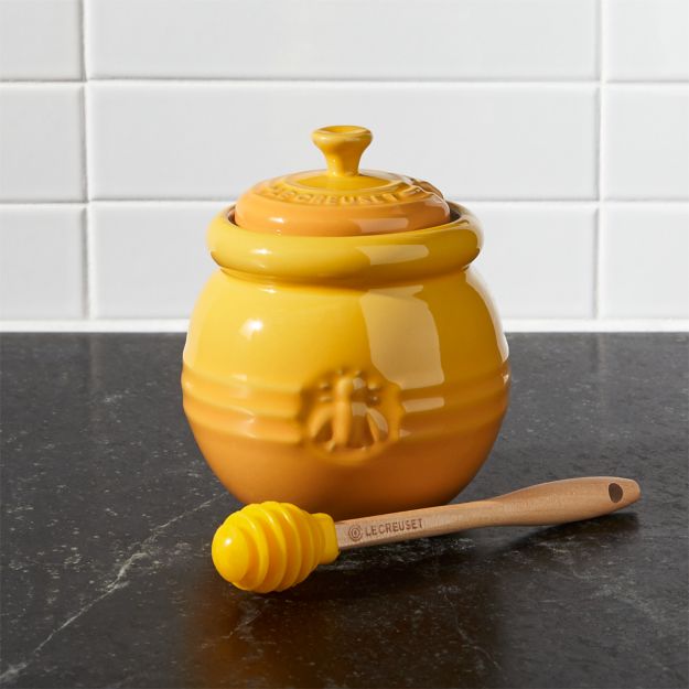 Le Creuset Honey Pot With Dipper Reviews Crate And Barrel 