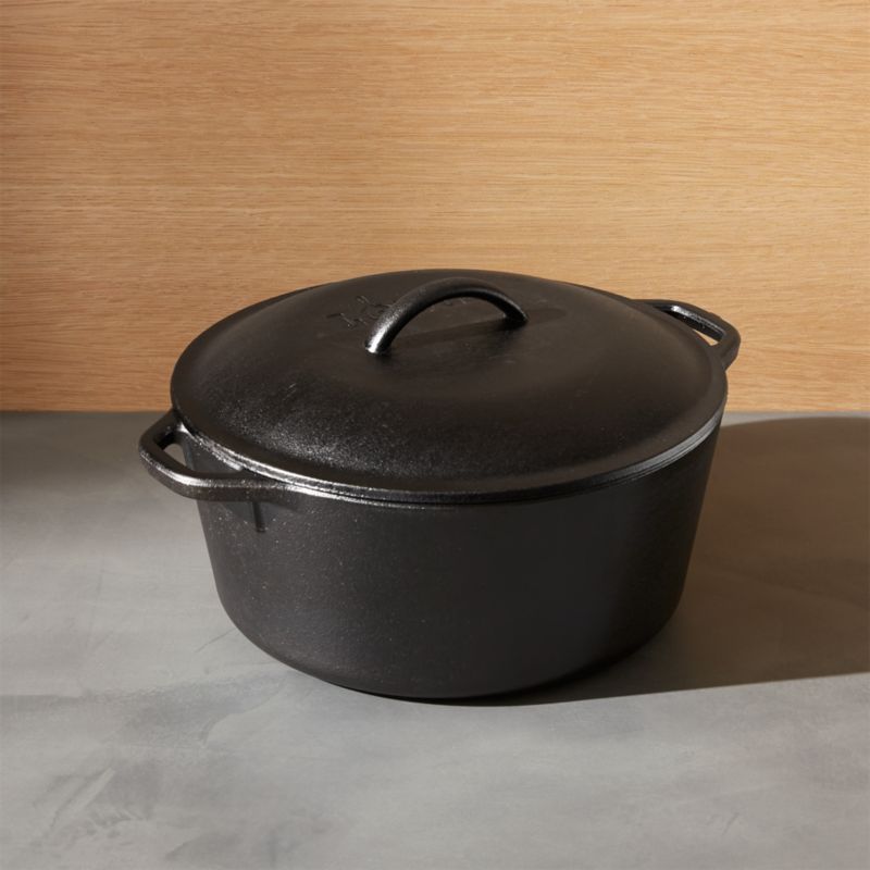 Lodge Cast Iron 5qt Dutch Oven