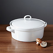 casserole dish with lid